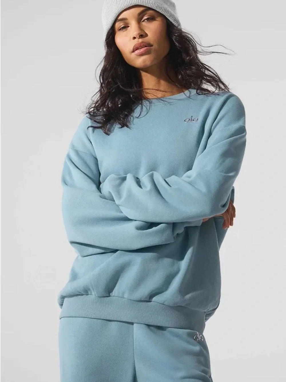 ALO Yoga Accolade Crewneck Pullover - Celestial Blue